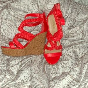 Summer wedges